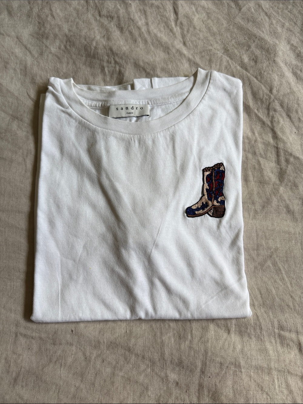 Cute Sandro T-shirt Sz 0 / XS with embroidered boots 👢